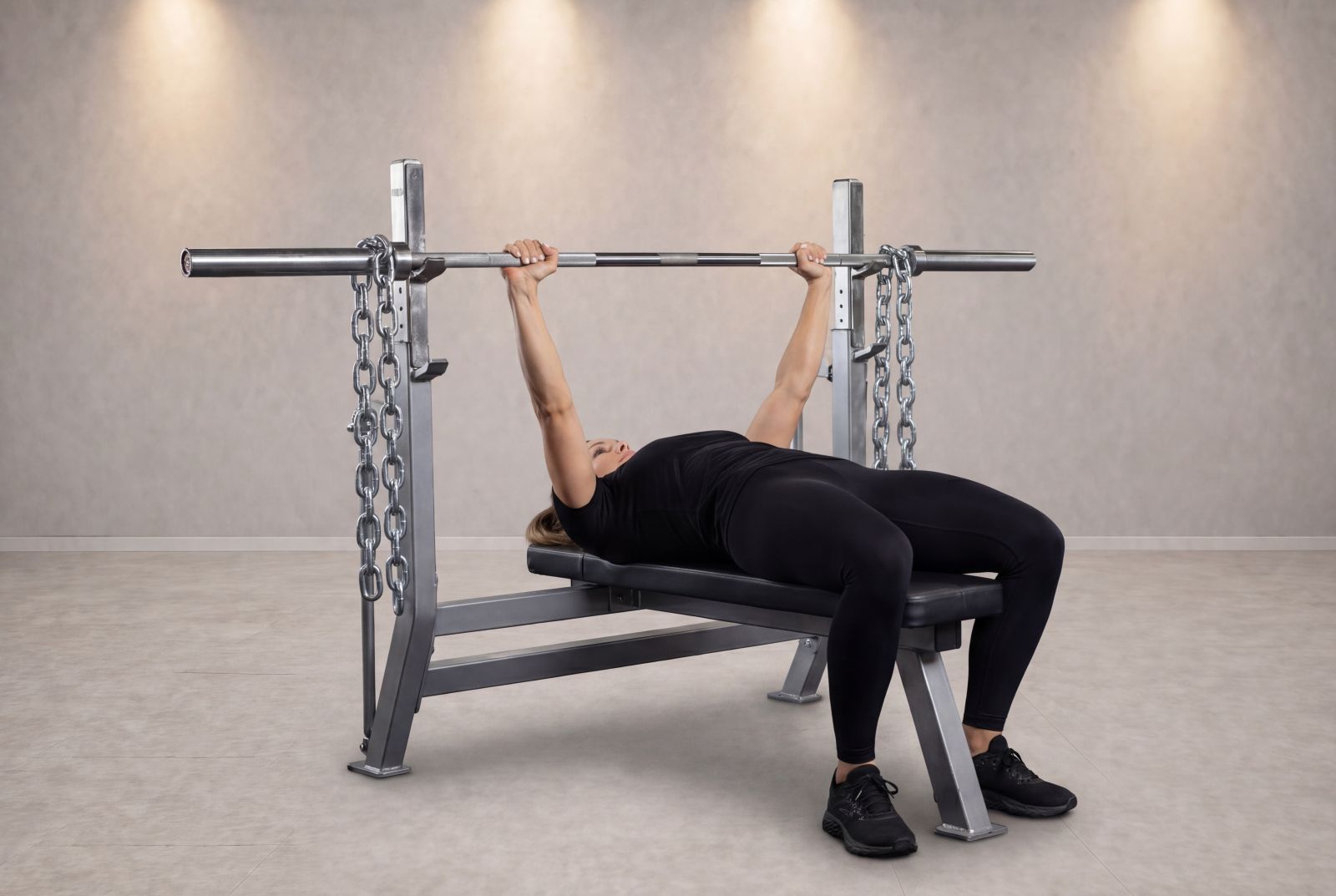 Bench Press with Chains